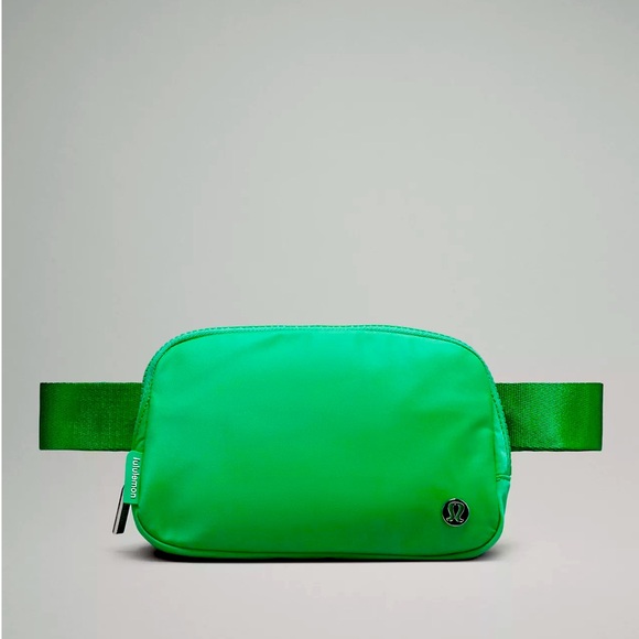 lululemon athletica Handbags - Lululemon NWT Everywhere Belt Bag 1L in Green Punch